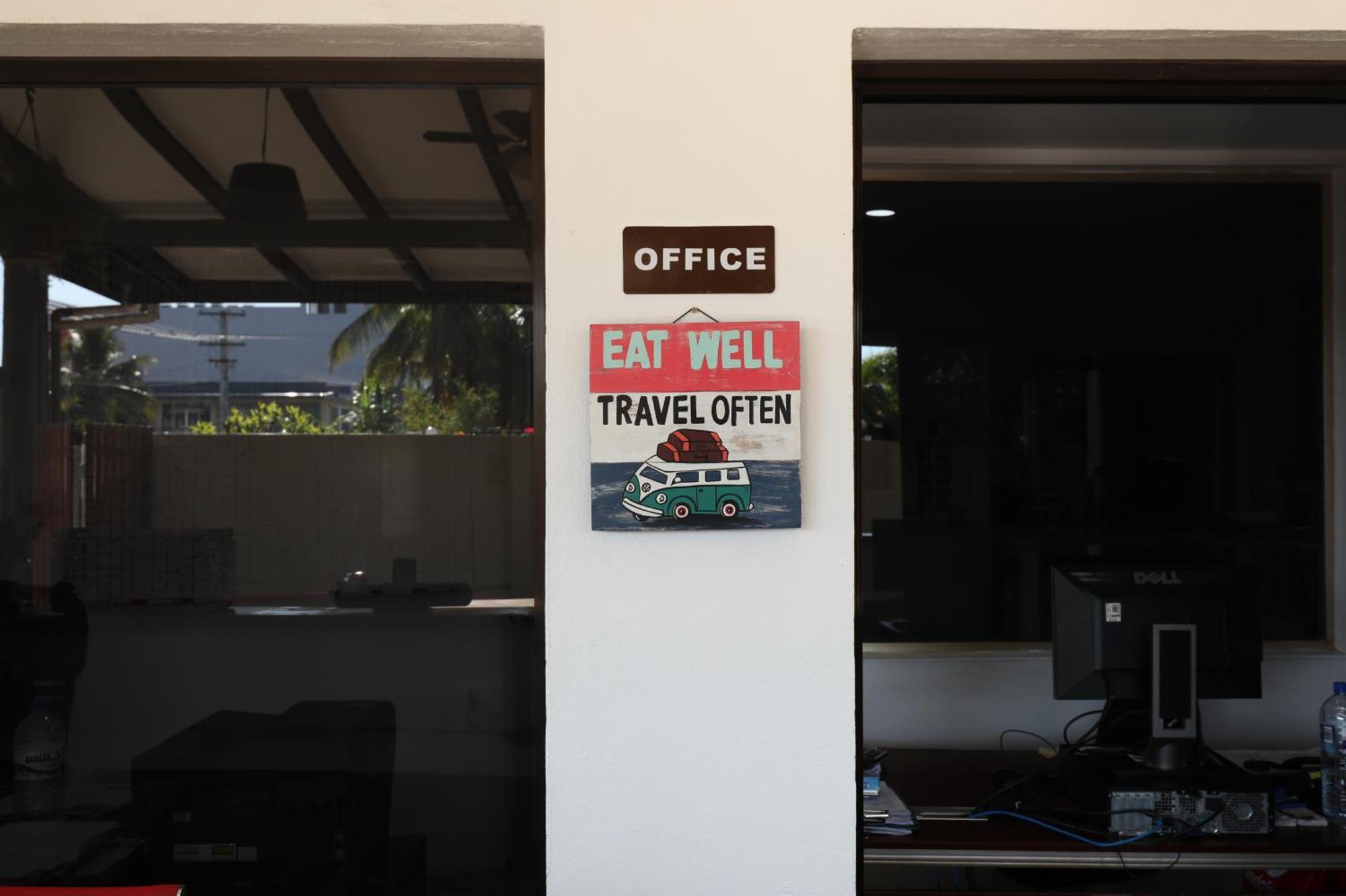 Tropical Plaza Apt Nadi Bagian luar foto